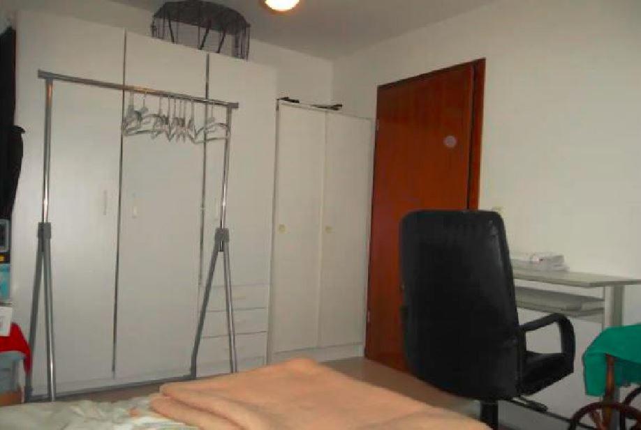 Duesseldorf - Separates, Privates Zimmer Buitenkant foto